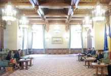 Ăștia au ajuns să ne conducă țara?! :( Ăștia au ajuns să ne conducă țara?! :(