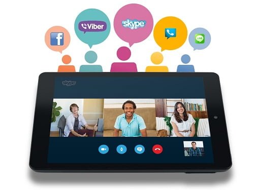 tableta evolio quattro este ideala pentru aplicatii sociale precum facebook,messenger, skype etc.