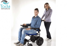 Integrarea persoanelor cu handicap in societate cu ajutorul dispozitivelor medicale fotoliu-rulant-electric