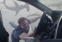 Filmele Invazia rechinilor se vad pe Warner TV Filmele Invazia rechinilor se vad pe Warner TV