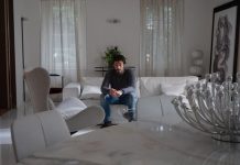 Poarta rosie – sezonul 3 la Focus Sat TV Poarta rosie - sezonul 3 la Focus Sat TV