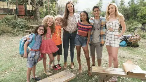 Tabara cu peripetii – sezonul 7 la Disney Channel Tabara cu peripetii - sezonul 7 la Disney Channel