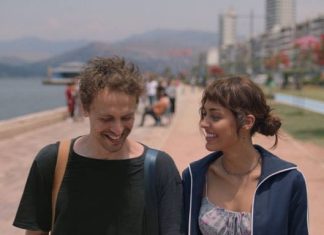 Un bilet dus catre ziua de maine – o calatorie cu trenul si cu sufletul Un bilet dus catre ziua de maine – o calatorie cu trenul si cu sufletul